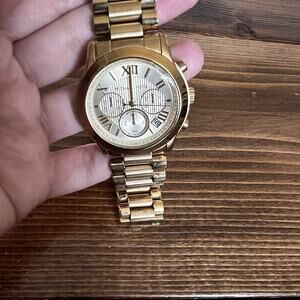 Michael Kors Cooper MK6274 Women's Gold Stainless Steel Analog Dial Watch
